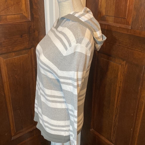 Express Striped Knit Pullover with Hood - Picture 2 of 6